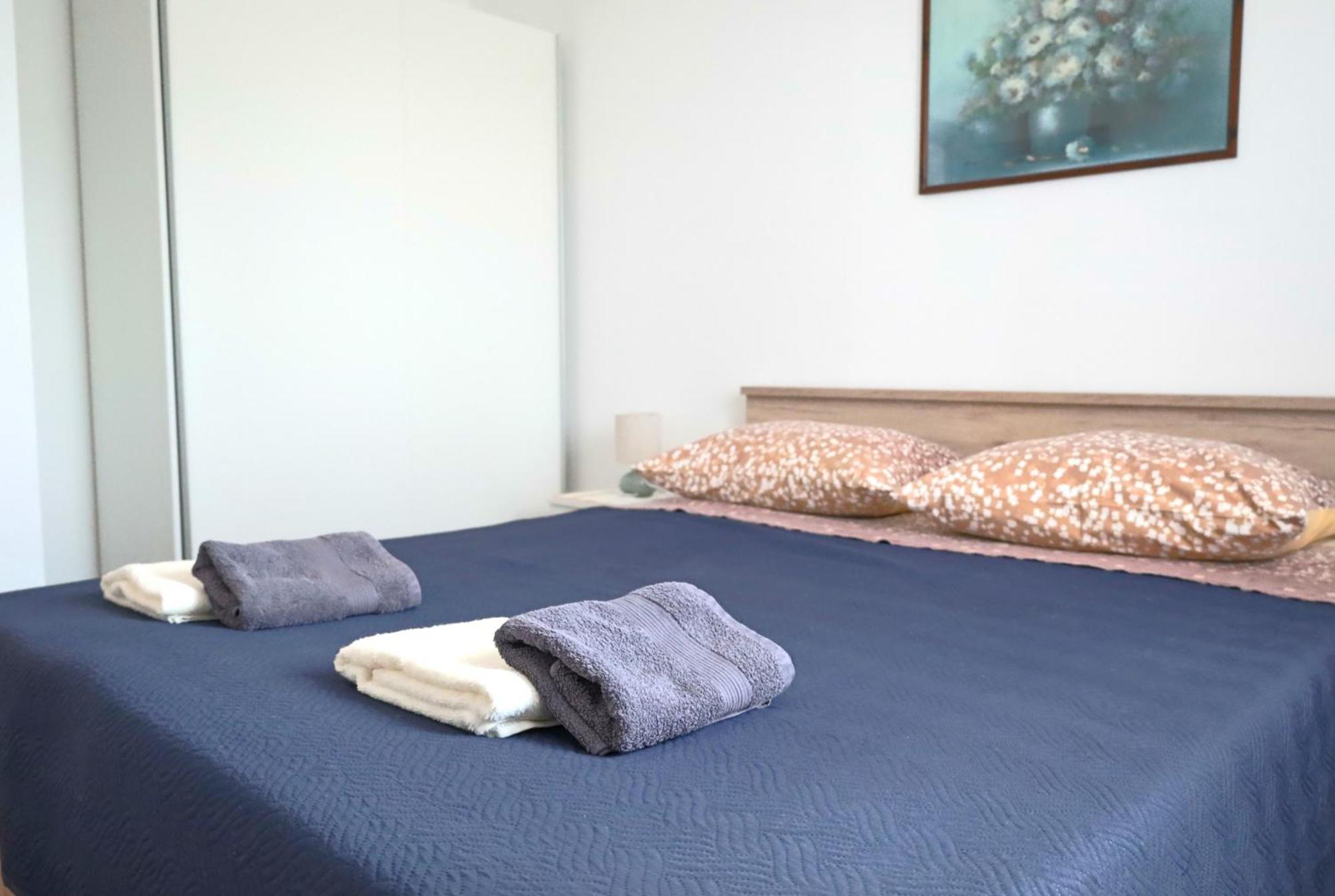 Apartment Zita With 1 Bedroom In Relaxing Surroundings Near Umag Eksteriør bilde