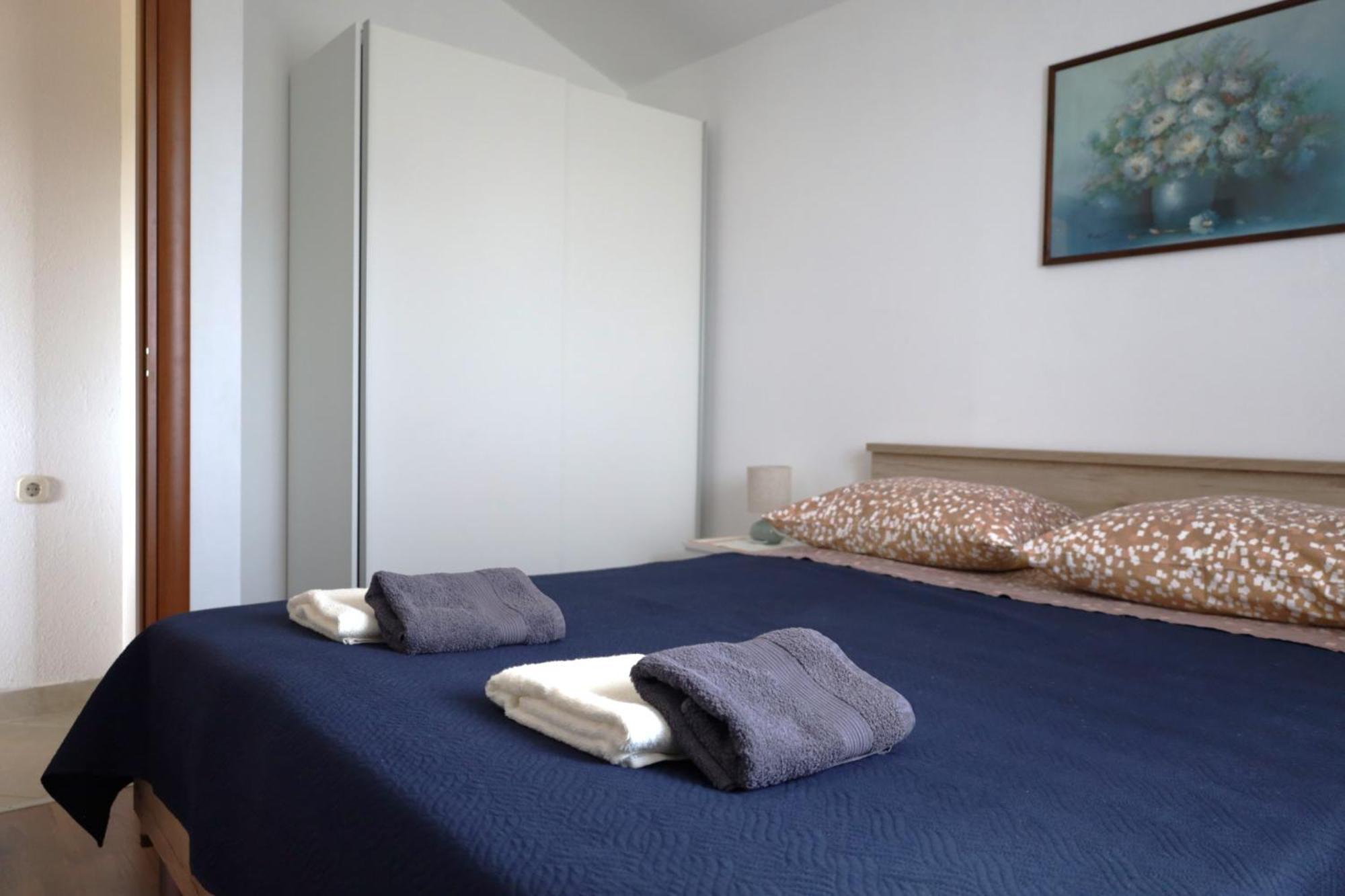 Apartment Zita With 1 Bedroom In Relaxing Surroundings Near Umag Eksteriør bilde