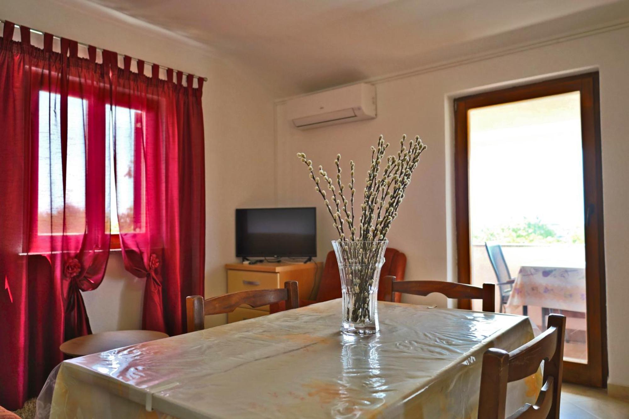 Apartment Zita With 1 Bedroom In Relaxing Surroundings Near Umag Eksteriør bilde