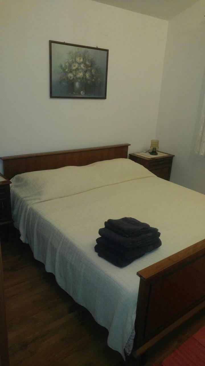Apartment Zita With 1 Bedroom In Relaxing Surroundings Near Umag Eksteriør bilde