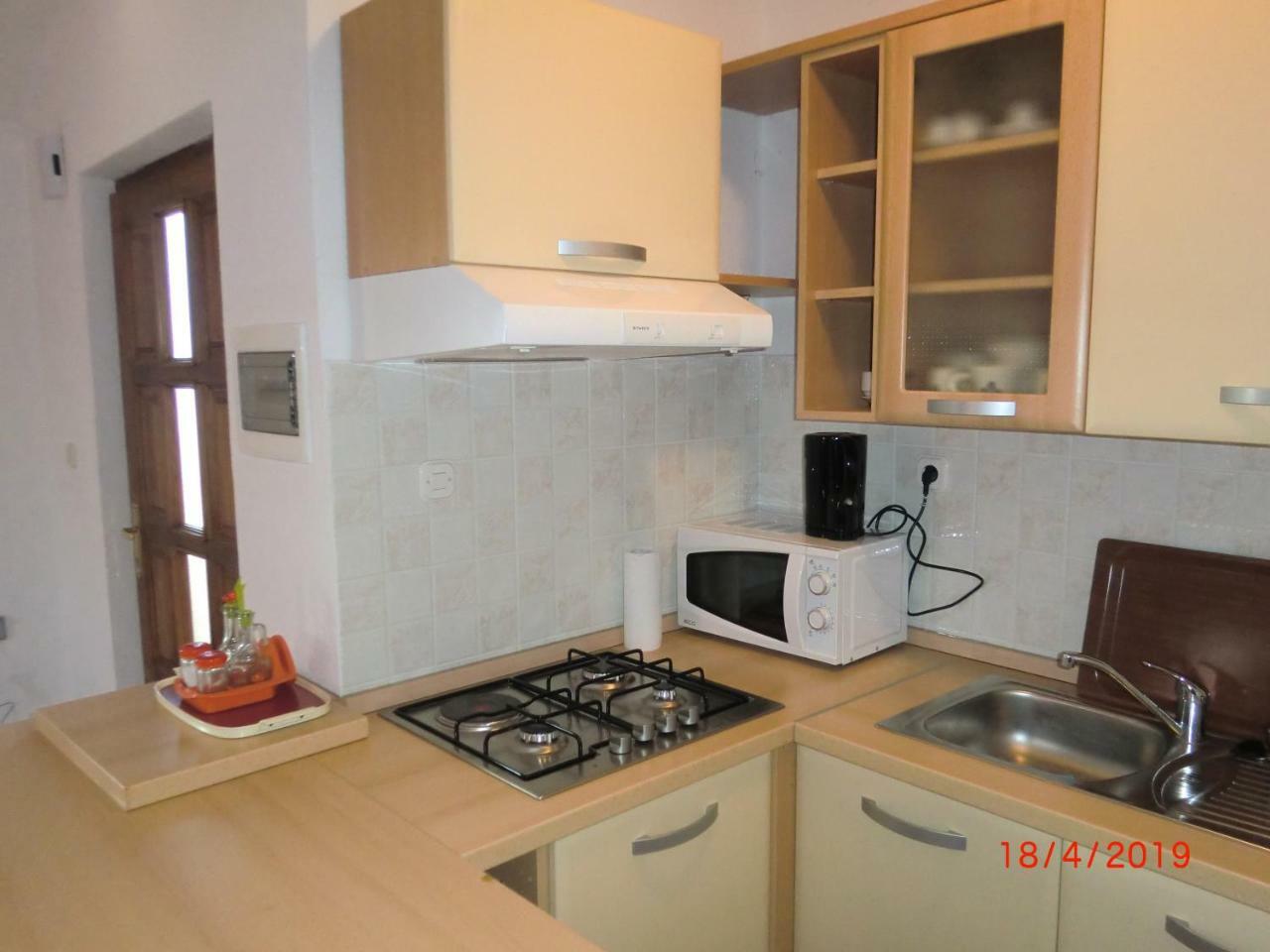 Apartment Zita With 1 Bedroom In Relaxing Surroundings Near Umag Eksteriør bilde