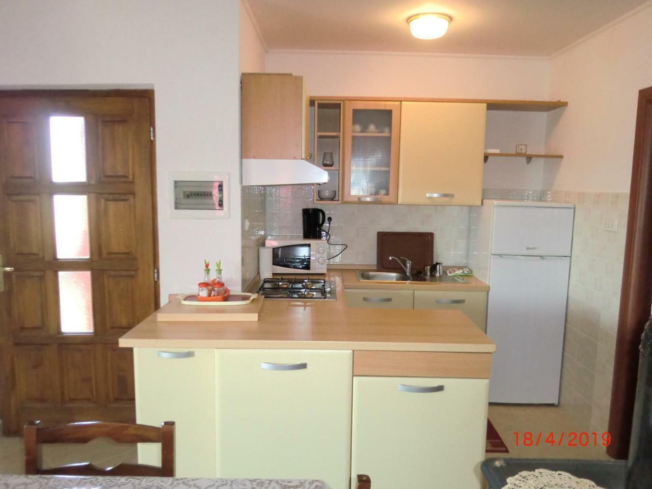 Apartment Zita With 1 Bedroom In Relaxing Surroundings Near Umag Eksteriør bilde