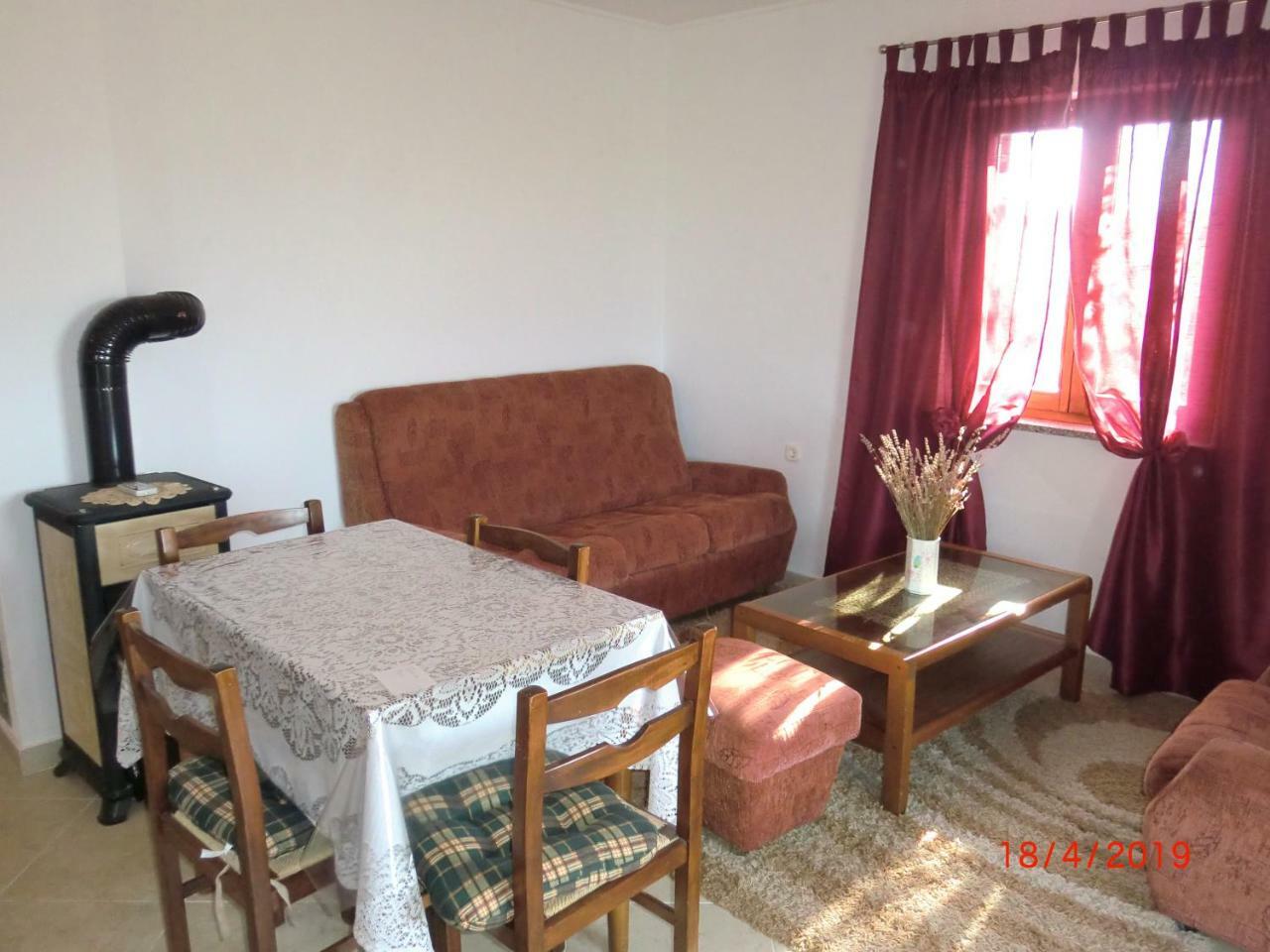 Apartment Zita With 1 Bedroom In Relaxing Surroundings Near Umag Eksteriør bilde